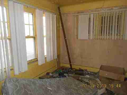 4033 Clairmont (16)_m.jpg